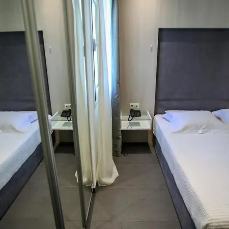 Aparthotel Makris Yialos *