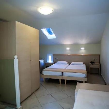 Makris Yialos Aparthotel Lassi (Kefalonia)