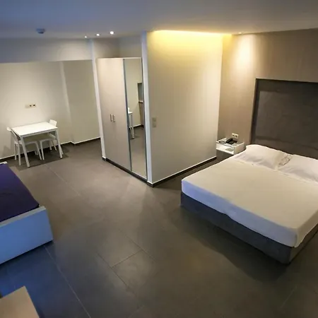 Aparthotel Makris Yialos *